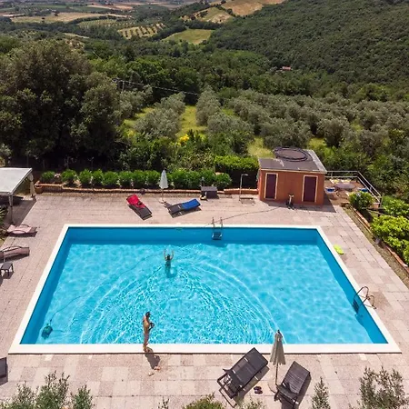 Pereti Country house *